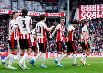 Preparación | El PSV inicia la pretemporada con un partido a puerta cerrada contra el Royal Antwerp