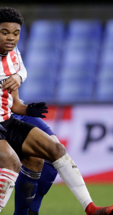 Jong PSV verliest nipt van Jong AJAX