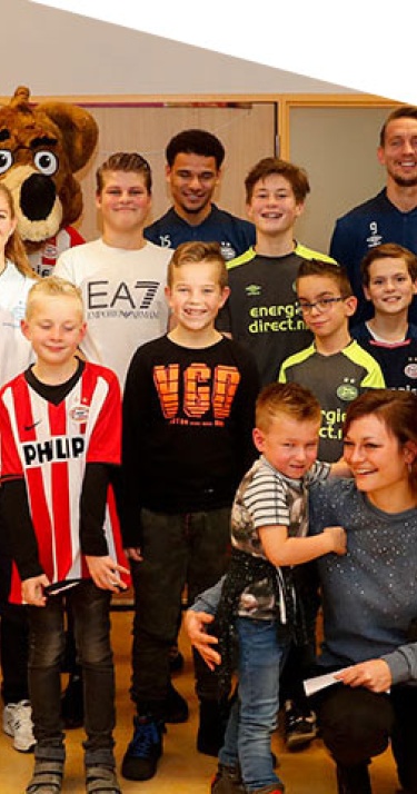 PSV Foundation kleurt december