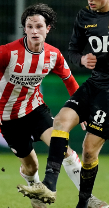 Jong PSV pakt zwaarbevochten punt tegen NAC Breda