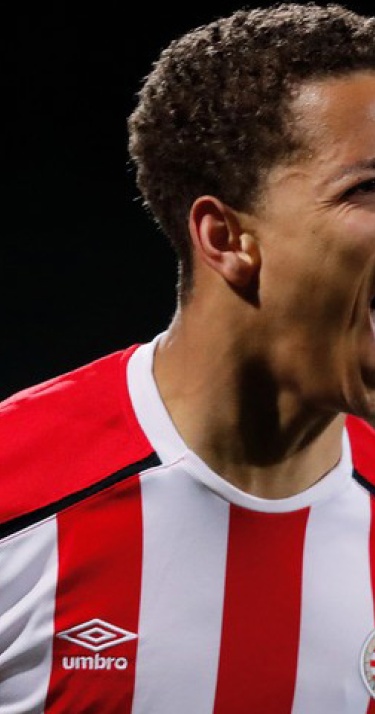 In beeld: Jong PSV walst over FC Eindhoven heen