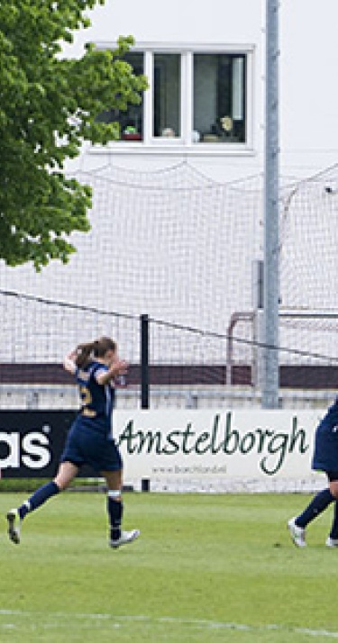 PSV/FC Eindhoven wint met 1-2 van Ajax