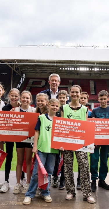 Business | Van wc-fiets tot FANstore-innovatie: jonge uitvinders verrassen in Philips Stadion
