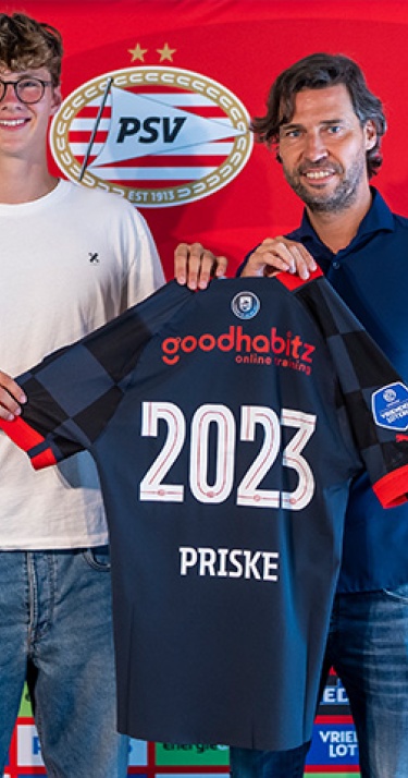 Versterking voor Jong PSV | PSV huurt Flyger opnieuw