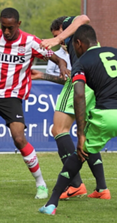 Gelijkspel voor Jong PSV tegen Jong Ajax: 2-2
