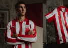 News | PSV honors club icon Coen Dillen with a special jersey