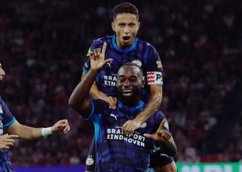 Liveblog | PSV troeft Ajax af in verhitte kraker en wint met 3-1 in Amsterdam