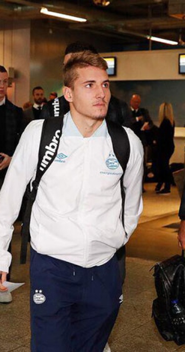 Sadílek mee naar Milaan voor duel met Inter