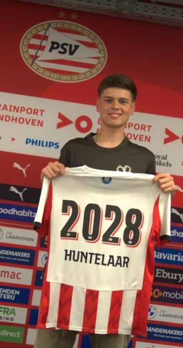 Profcontract | Seb Huntelaar tekent voor drie jaar bij PSV