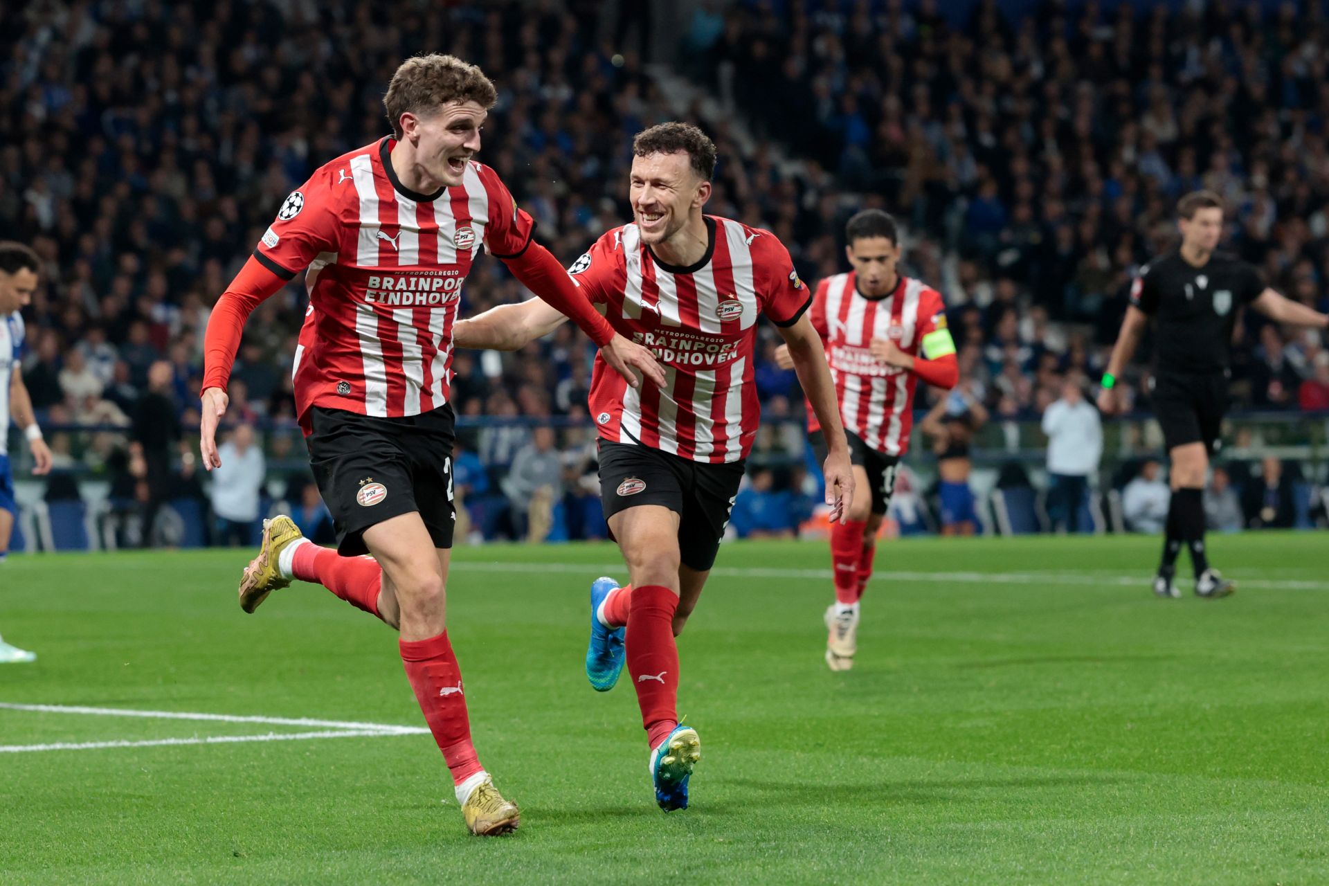 Liveblog | Zwaarbevochten maar verdiend; PSV verslaat FC Porto