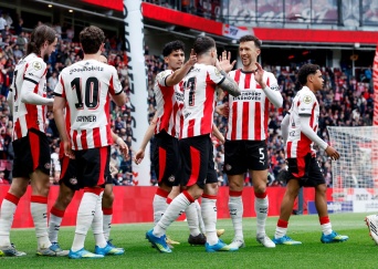 Nabeschouwing | PSV sluit seizoen in stijl af en kroont zich tot meest dominante kampioen ooit 