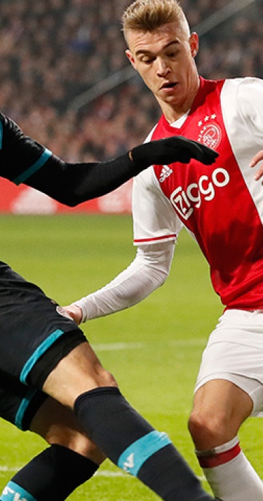Ajax op stoom na overwinning in Klassieker