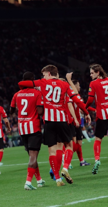 Nabeschouwing | Guus Til voor derde keer trefzeker in UCL