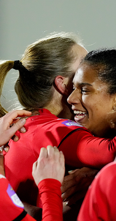 PSV Vrouwen loot ADO Den Haag in halve finale KNVB Beker