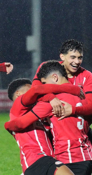 Romero belangrijk voor Jong PSV op regenachtige avond