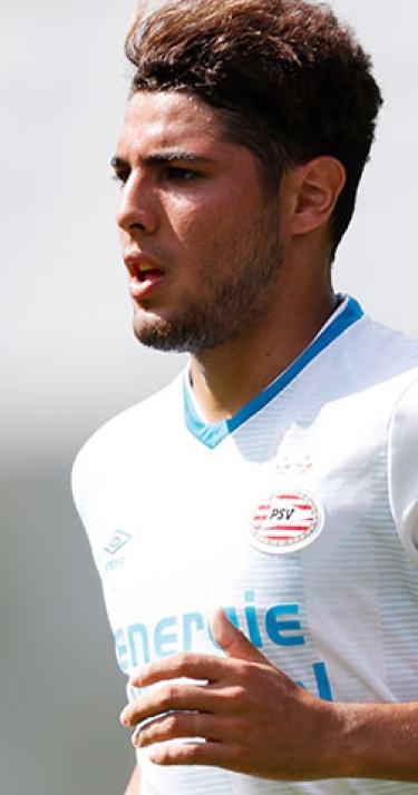 Jong PSV wint oefenduel met Jong AZ