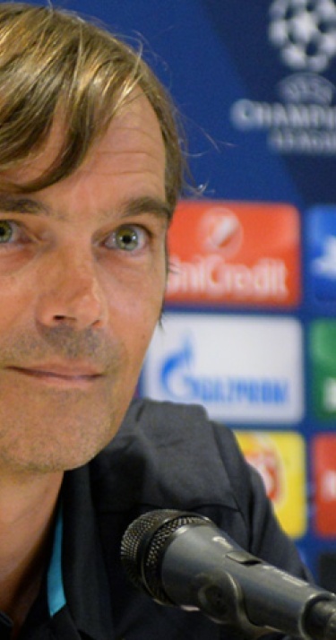 Cocu: ‘Als speler voel je de steun van het publiek’