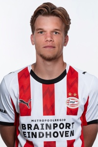 Wessel Kuhn, Verdediger