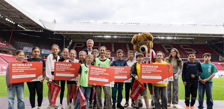 Business | Van wc-fiets tot FANstore-innovatie: jonge uitvinders verrassen in Philips Stadion