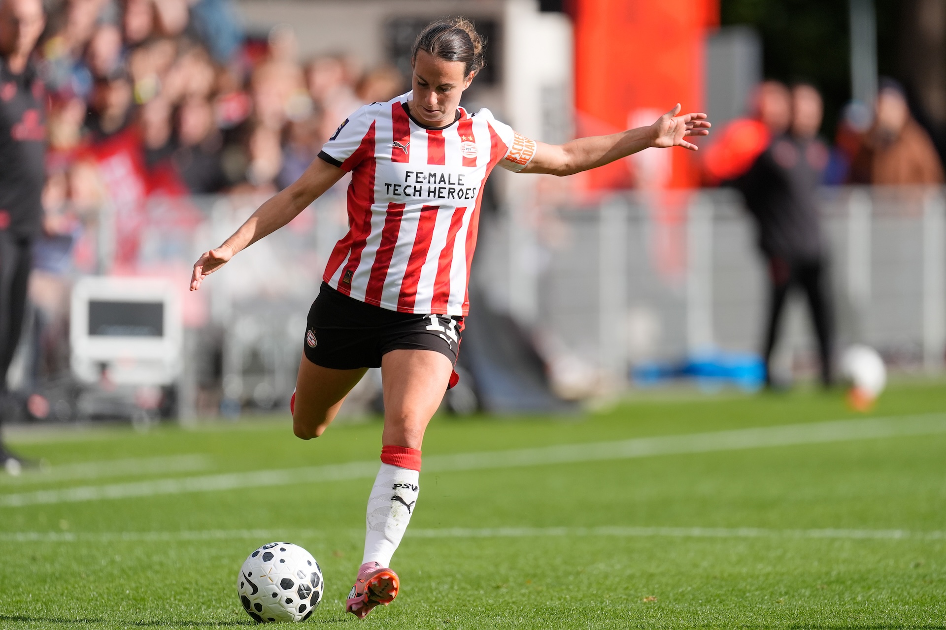 UWEC | PSV Vrouwen treft Duitse topclub Eintracht Frankfurt 