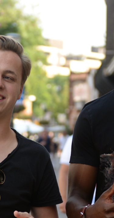 PSV bindt YouTuber en start met vloggen