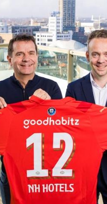 Business | PSV verlengt samenwerking met NH Hotel Group