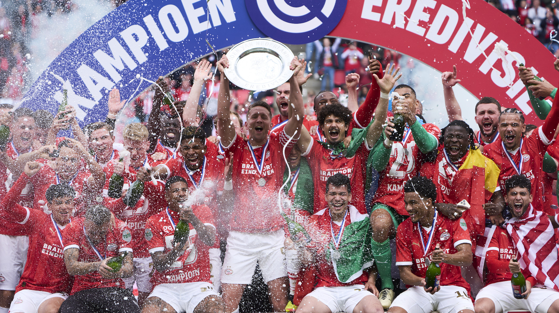 Landskampioen | Vijf cruciale wedstrijden in de 25e landstitel