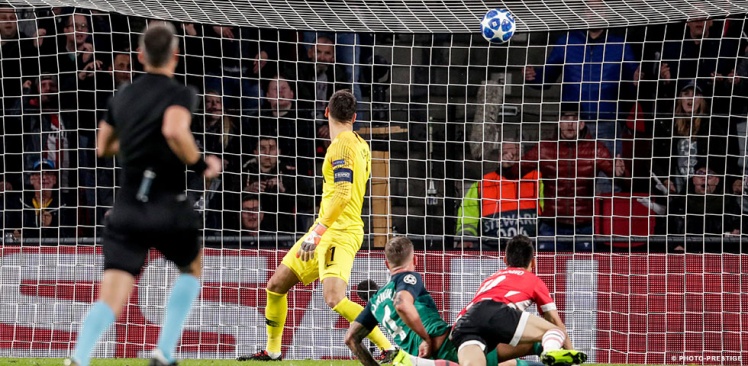 IN BEELD | PSV koestert punt tegen Spurs