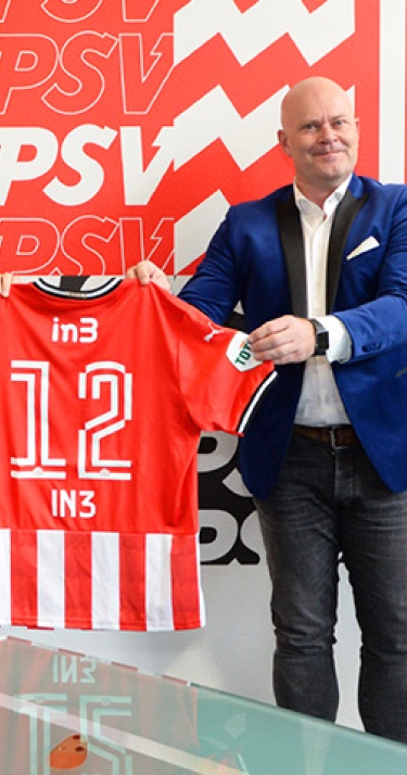 in3 rugsponsor PSV Vrouwen