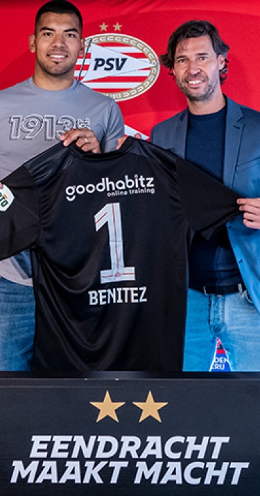 Officieel | PSV versterkt selectie met Walter Benitez