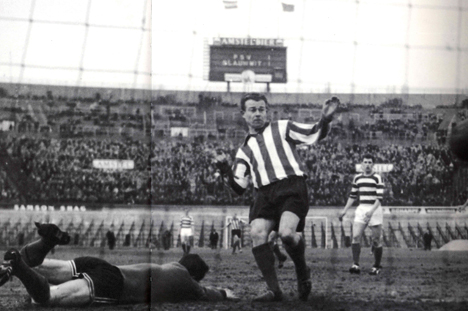 PSV - Piet van der Kuil duurste transfer