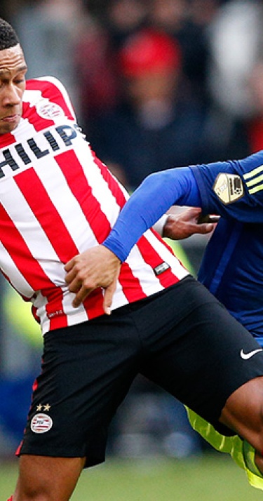 Effectief Ajax verslaat PSV: 1-3