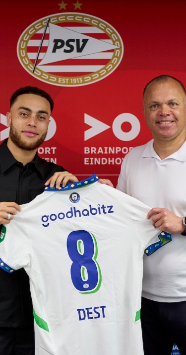 Transfer | PSV neemt Sergiño Dest definitief over van FC Barcelona 