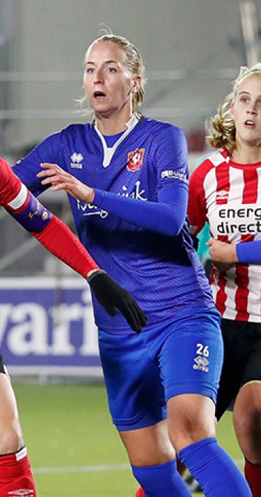 PSV Vrouwen sluit af met ware kraker