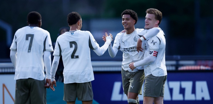 Wedstrijdverslag | Austyn Jones schiet Jong PSV voorbij Jong AZ