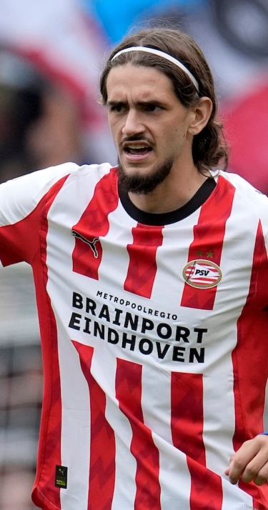 Persconferentie | 'Yarek is een bescheiden jongen, maar hij speelt met het mes tussen de tanden'