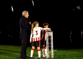 Nieuws | TenCate Stadion De Herdgang feestelijk geopend 