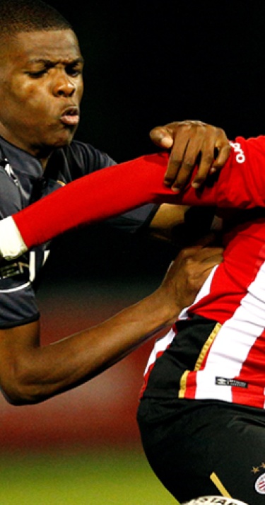 Jong PSV lijdt eerste verlies in 2016