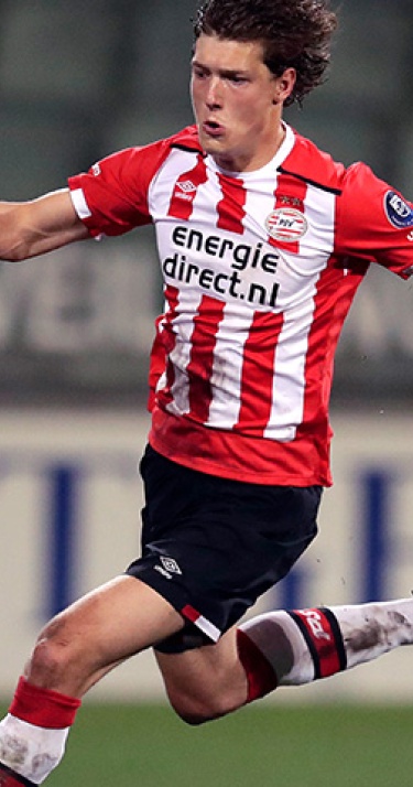 Bergwijn en Zinchenko sluiten aan bij Jong PSV
