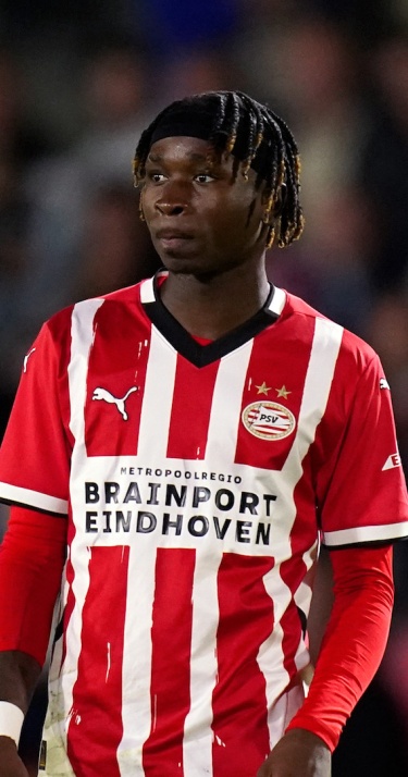 PLIC | Jong PSV geeft ruime voorsprong uit handen en moet genoegen nemen met &eacute;&eacute;n punt 