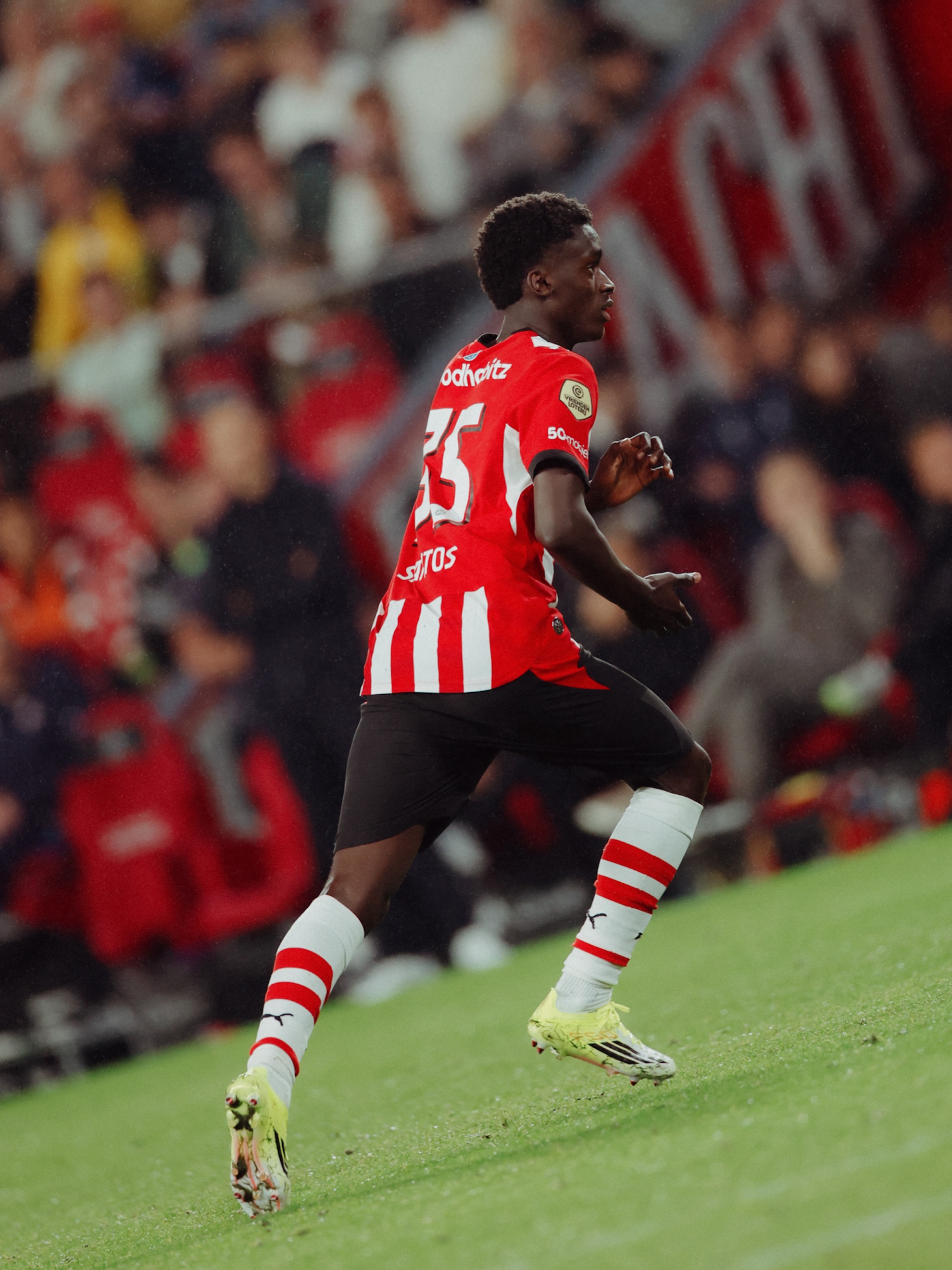 Debuteren in het Philips Stadion tegen je oude ploeg