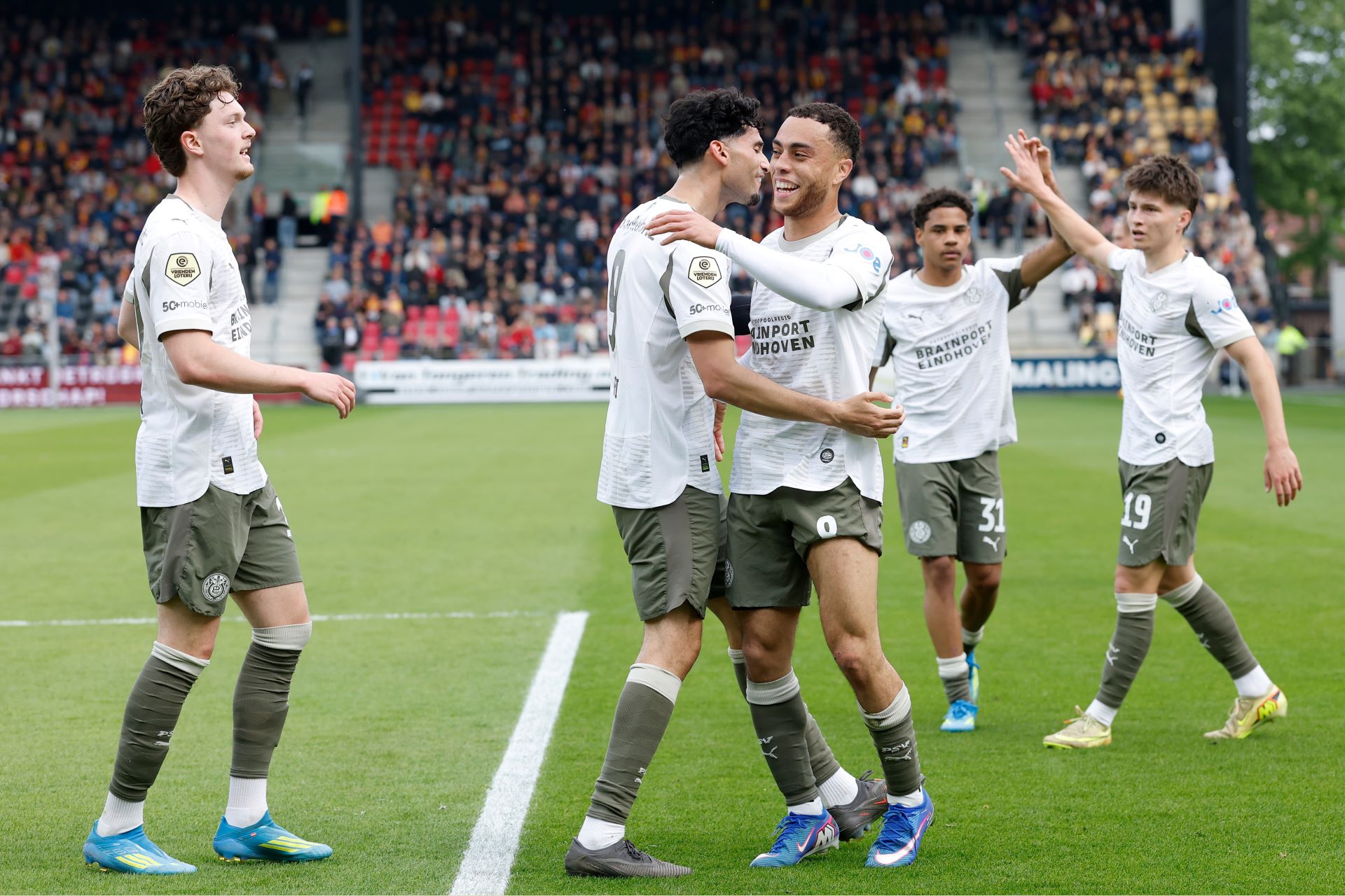 Nabeschouwing | PSV nadert imposant record met nieuwe driepunter
