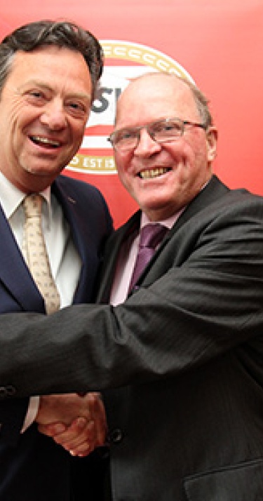 Willy van de Kerkhof terug bij PSV