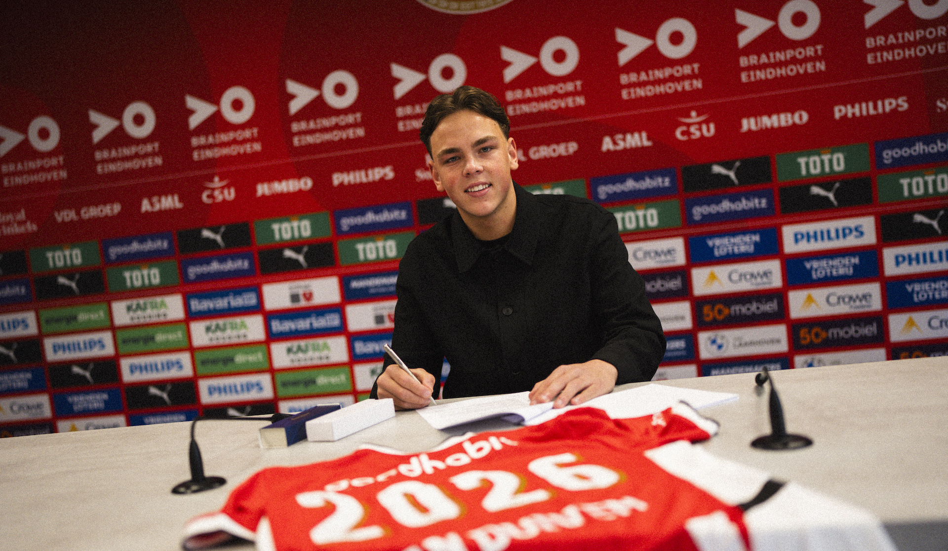 PSV - Contractnieuws | Robin van Duiven tekent bij tot medio 2026