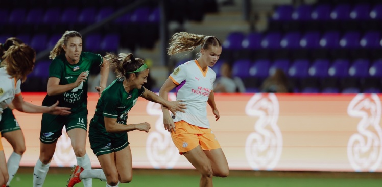 UWEC | PSV Vrouwen door naar achtste finale Europa Cup