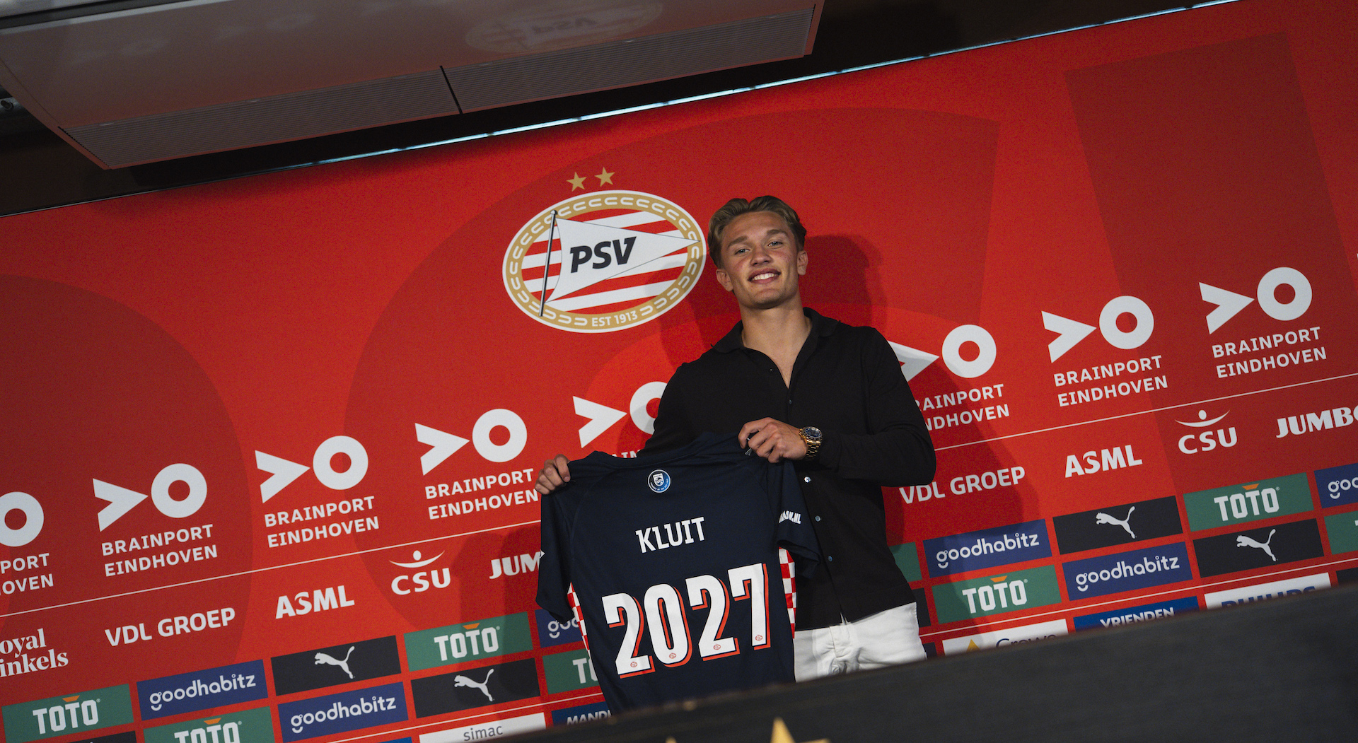 PSV - Contractnieuws | Fabio Kluit verlengt contract tot 2027