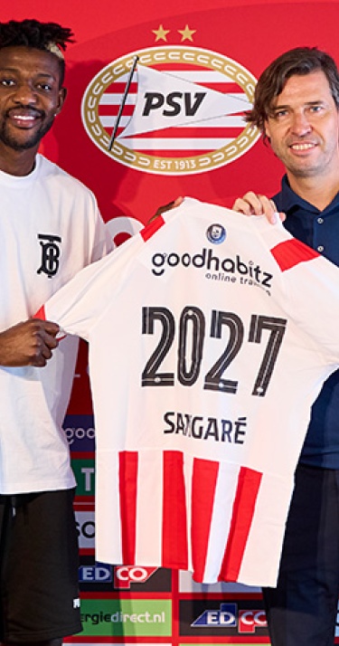 PSV breekt contract Sangaré open | ‘Het is een eer om bij te tekenen’