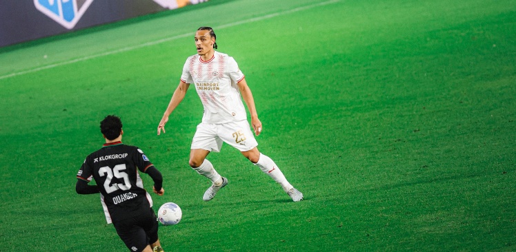 Liveblog | PSV komt tekort in thuisduel met N.E.C. en verliest met 3-2