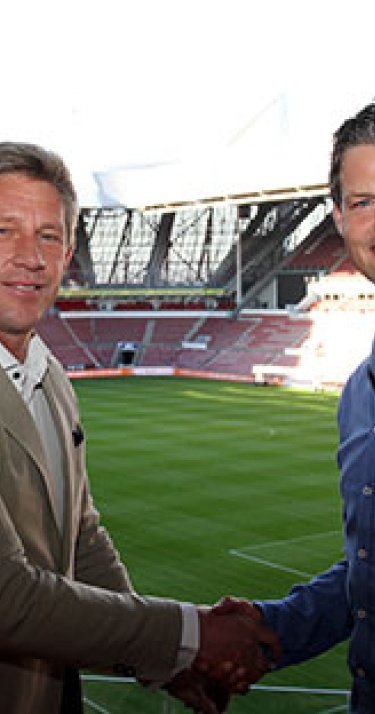 Oud-prof Peter Uneken nieuwe trainer C2