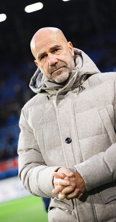 Persconferentie | ‘Dat heeft alles met voetbalintelligentie te maken’ 